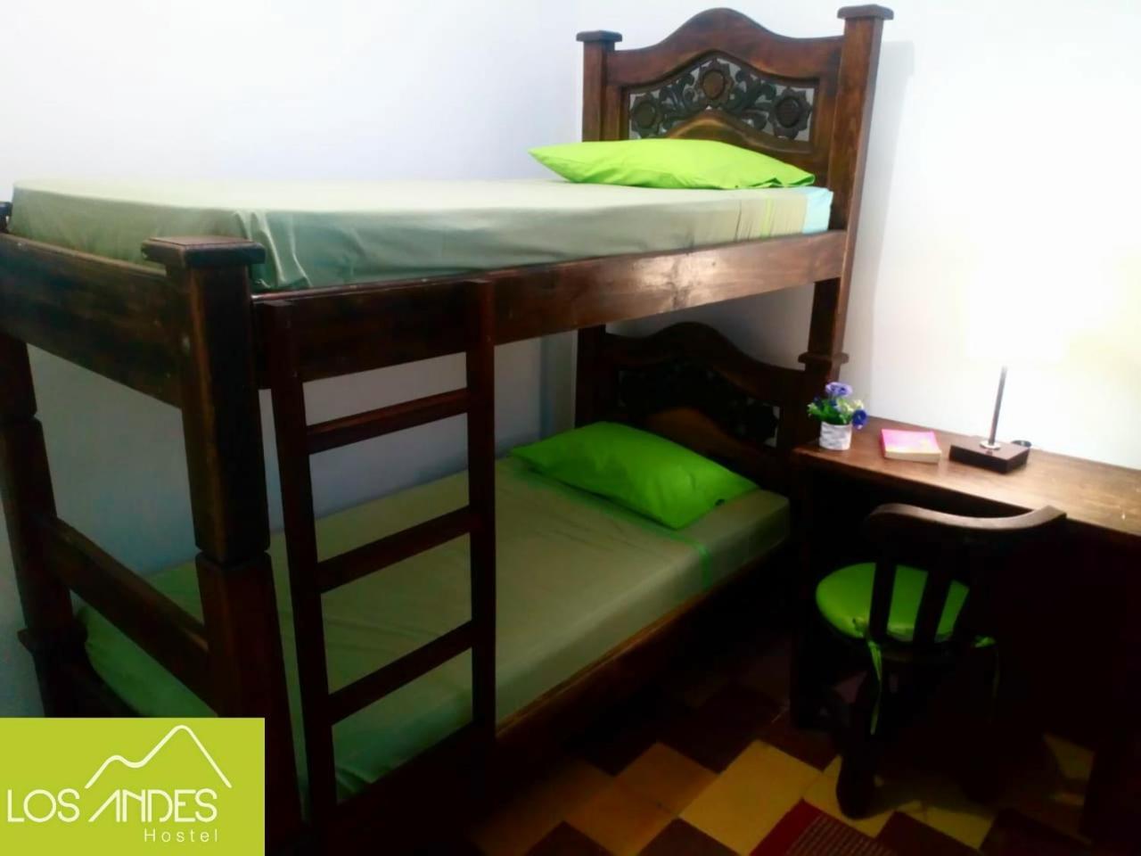 Los Andes Hostel Medellín Exteriör bild